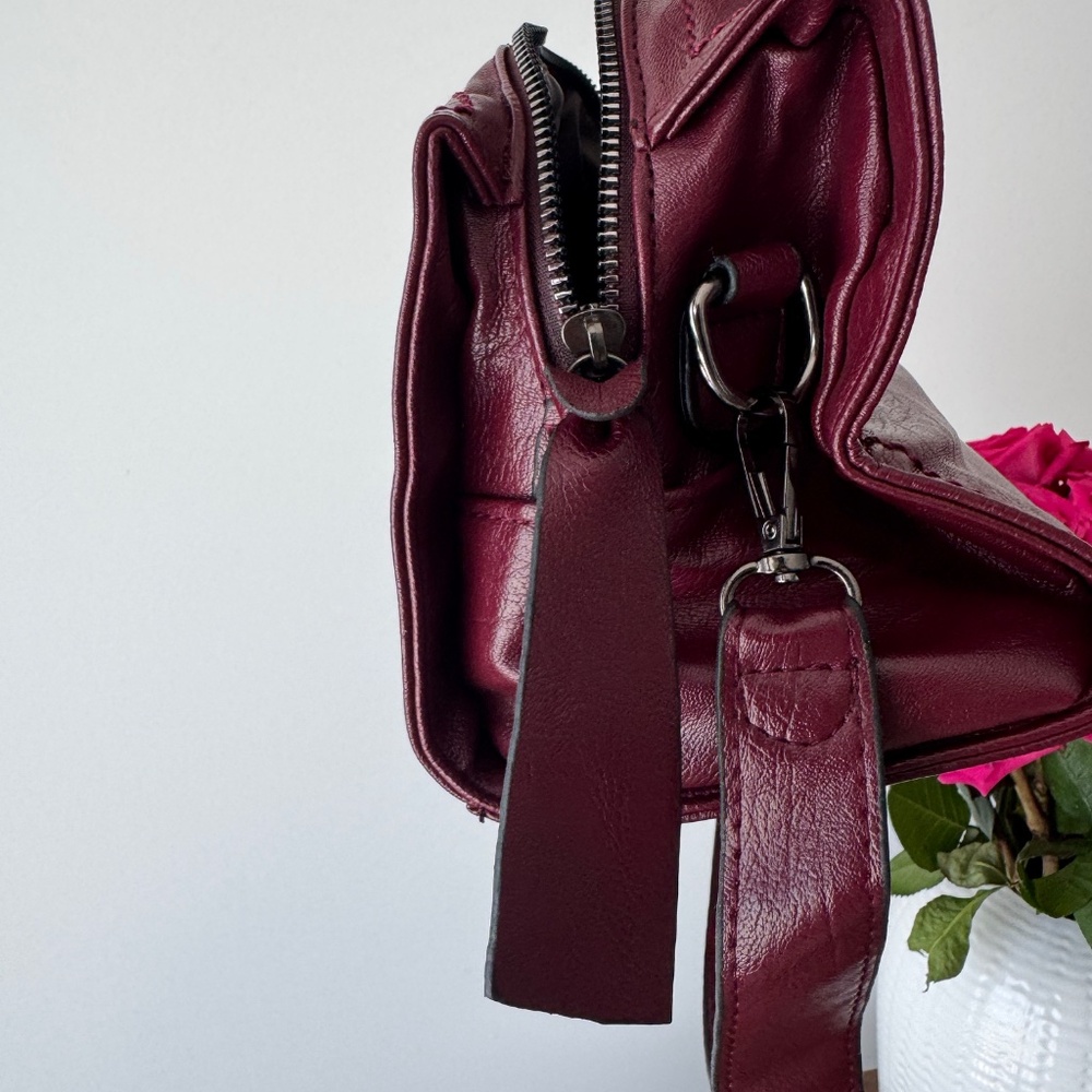 mini shoulder bag in burgundy color - Picture 6 of 6